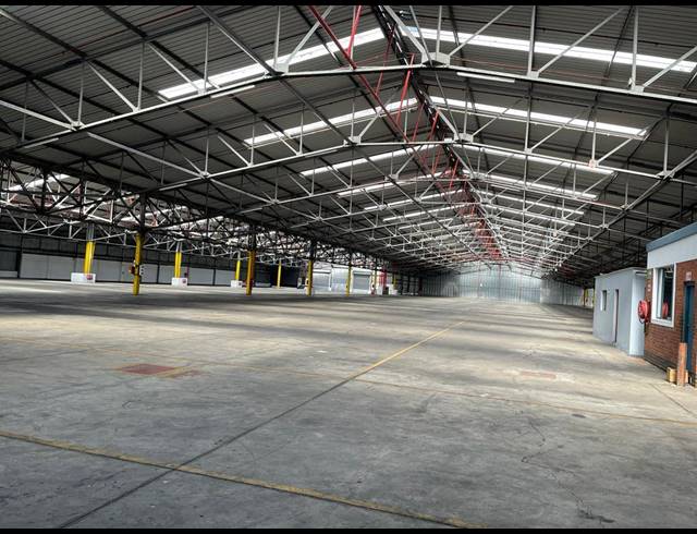 12,800M² WAREHOUSE TO LET IN WESTMEAD